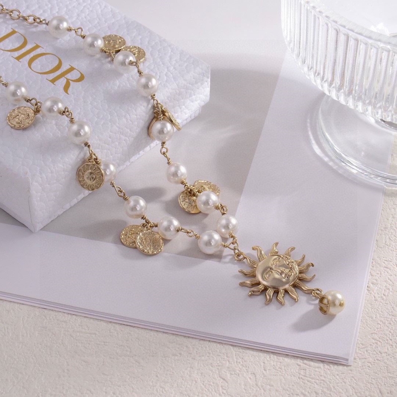 chr1st1an D10r necklaces